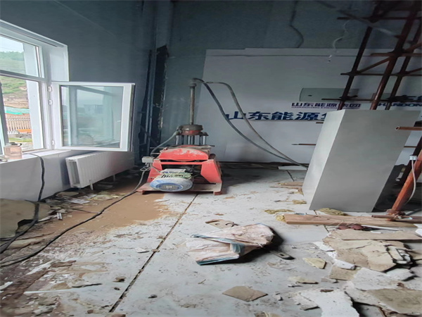 成武地基基础下沉墙体裂缝加固注浆顶升施工